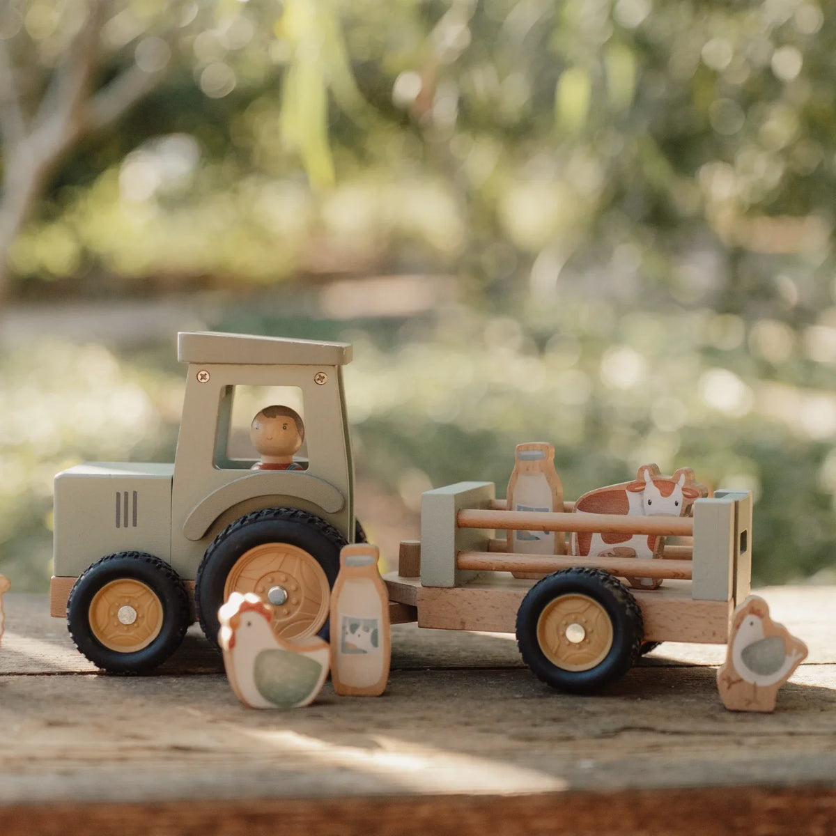 Entdecke die stilvollen & nachhaltigen Spielsachen von Little Dutch – hochwertiges Holzspielzeug, Puppenhäuser & kreative Spielwelten. Jetzt bei Trommelbär entdecken! 
