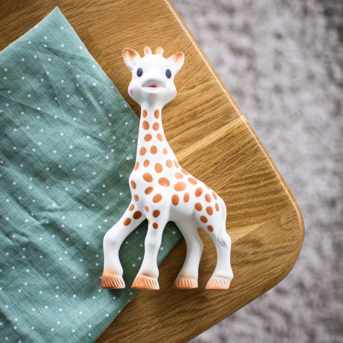 Sophie la girafe® – das natürliche Babyspielzeug ab Geburt